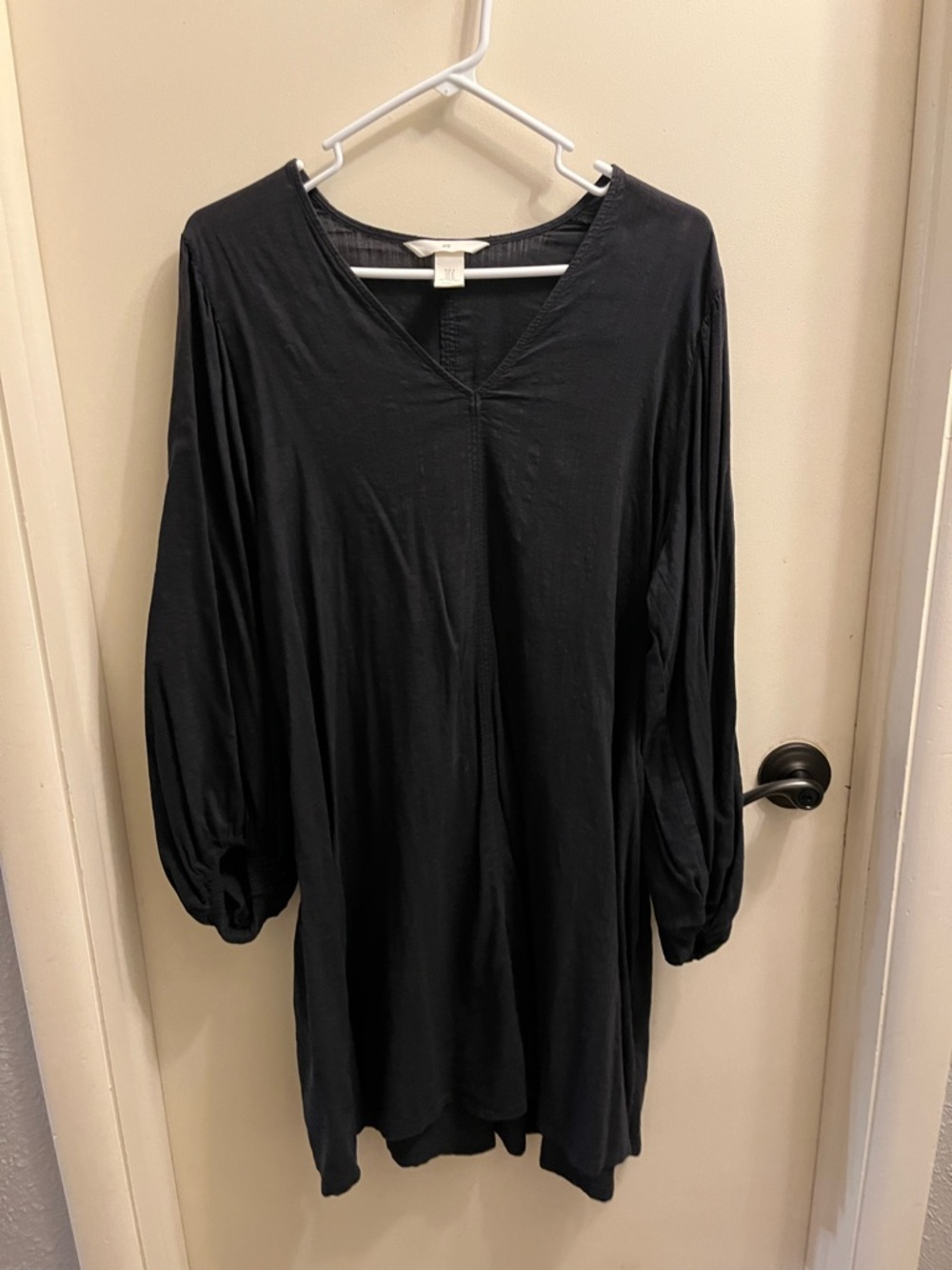 H&M Black V-Neck Tunic Top with Long Sleeves